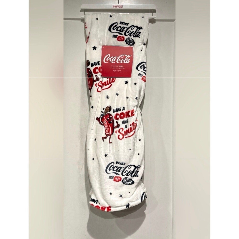 Viral Coca Cola Throw Blanket